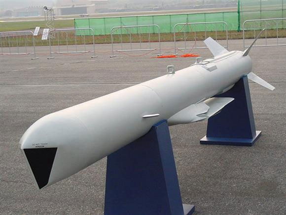 波音向韩国交付首枚斯拉姆-增敏导弹(附图)
