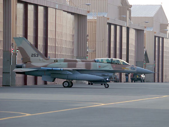 F-16I战斗机超强作战能力(图)