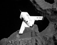 图文:美国X-45A无人战斗机试飞成功