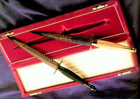 fs战斗匕首诞生于上海的世纪名刀组图