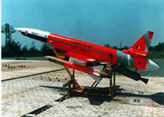 印度进行拉克西亚无人靶机飞行试验(组图)