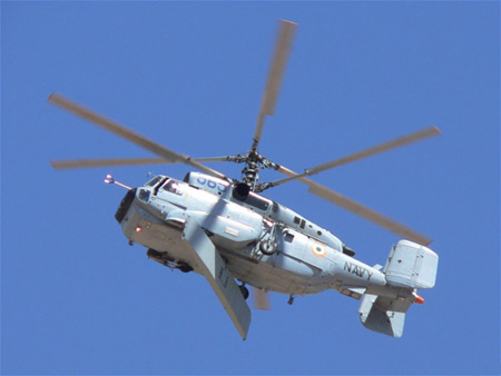 俄帮印度建飞机修理厂加强双方军事合作(组图)