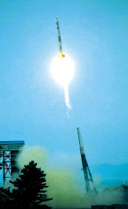 韩国首颗军用通讯卫星将在海面发射升空(图)