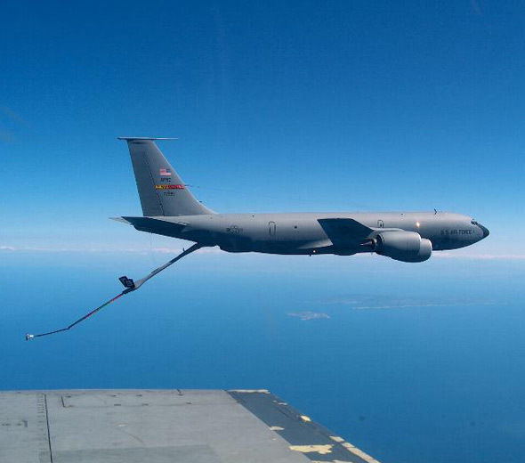 美国空军寻求新型加油机替代老式KC-135(图)