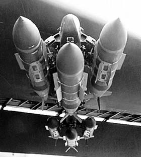 美军斥资2.4亿美元订购10000枚JDAM炸弹(图)