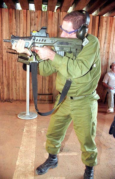 以色列推迟向印度交付塔沃尔21式突击步枪(图)