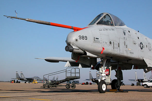 美空军A-10C攻击机具备投放灵巧武器能力(图)