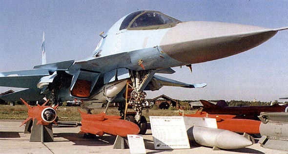 俄空军将换装最新型苏-34战斗轰炸机(图)