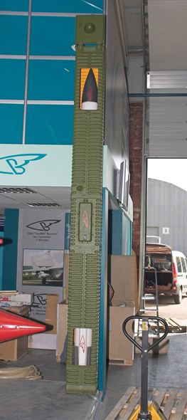 俄罗斯推出地面发射型R-77防空导弹(附图)