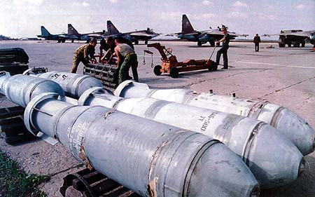 俄空军3年内将裁减大约4500架军用飞机(组图)