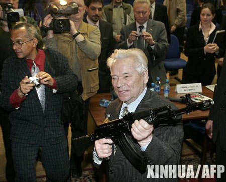 组图：俄罗斯将向委内瑞拉出售10万支冲锋枪