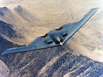 美国继续进行B-2隐形轰炸机发动机试验(组图)