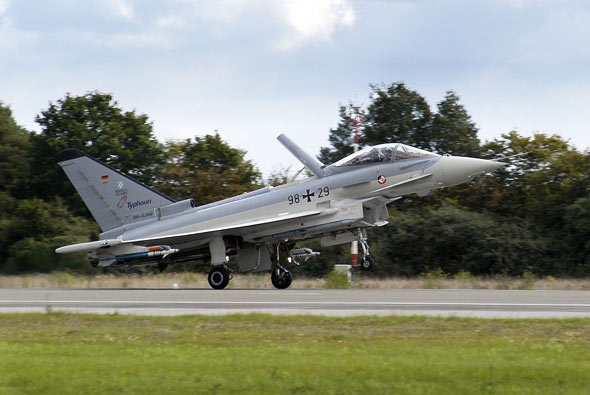 德国和西班牙空军接收欧洲战斗机座舱训练器