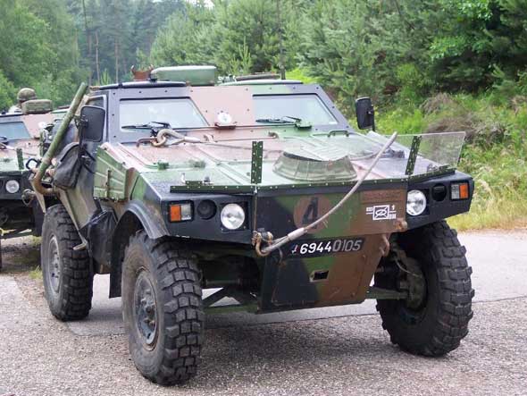 法国陆军订购91辆VB2L新型装甲巡逻车(附图)