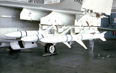 美军AARGM先进反辐射导弹通过关键设计评审(图)