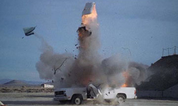 美制世界上最小的精确导弹准确击中目标(图)