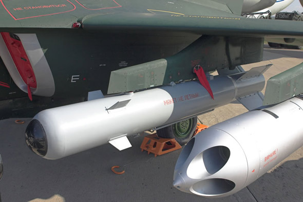 图文：KAB-500KR电视制导炸弹性能相当不错