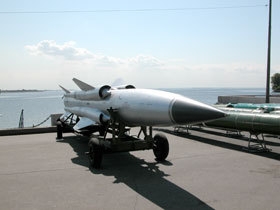 俄罗斯推出岸基型白蛉-E反舰导弹系统(组图)