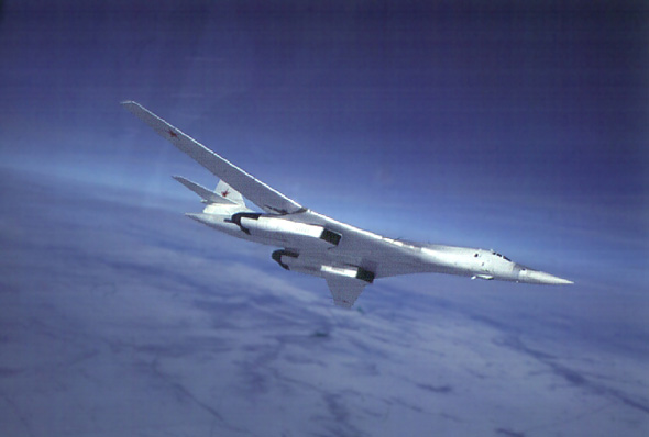 图文：俄制图-160型超音速战略轰炸机