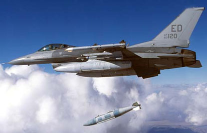 埃多和泰尔玛联合研制F-16灵巧武器弹射架(图)