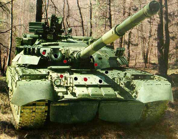 图文：T-80U主战坦克被实弹命中部位