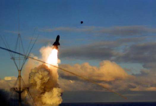 图文：P-700花岗岩超音速反舰导弹发射瞬间