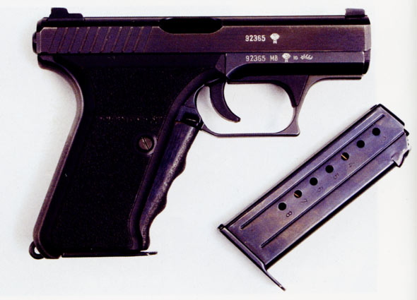 图文：P7M8采用单排8发弹匣