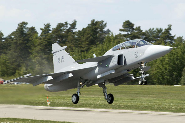 瑞典计划对现役JAS-39战斗机进行升级(附图)