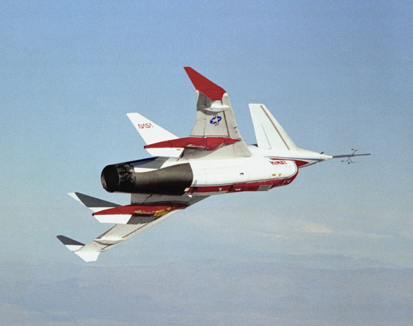 1978年美国空军制订了两个独立的发展计(图)