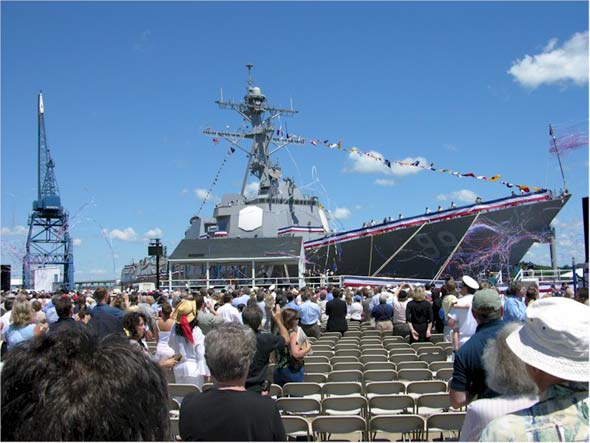 美海军第49艘阿利-伯克级驱逐舰10日成军(图)