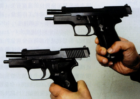 图文：NP22、NP34手枪的空仓挂机状态