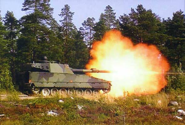瑞典推出改进型CV90120-T轻型坦克(附图)