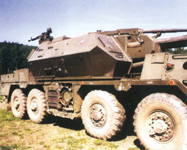 组图：“达纳”152毫米自行榴弹炮细节