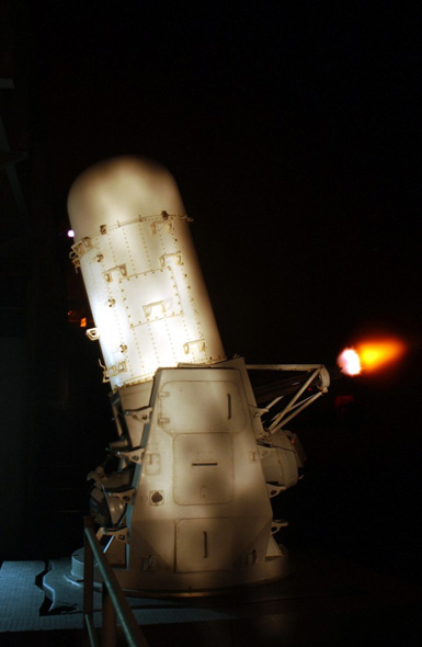 DRS技术公司生产舰载“密集阵”热成像仪