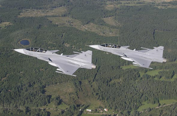 挪威丹麦宣布购买JAS-39鹰狮战机(附图)