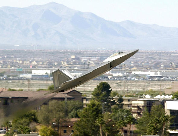 美空军07年将投资29亿美元采购20架F-22(图)