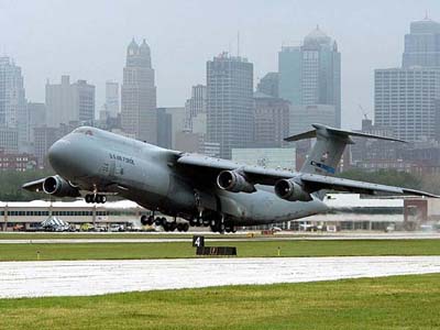 洛·马公司完成首架C-5M“超级银河”升级