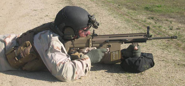 图文:测试中的SCARMk17战斗突击步枪