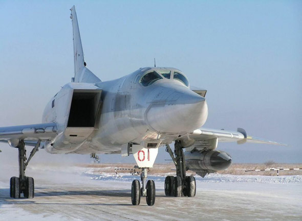 图文:俄远程航空兵部队列装和图-22M3轰炸机