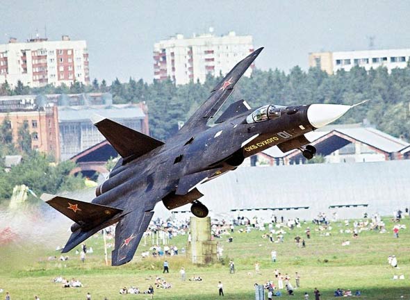 俄第5代重型战机设计目标是超越美国F/A-22