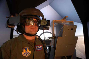 美试验新式头盔可取代战机传统平视显示器(图)