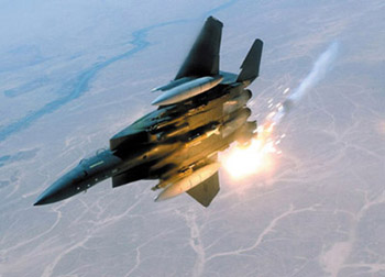 英国空军F-15E战斗机首次试射小直径炸弹(图)